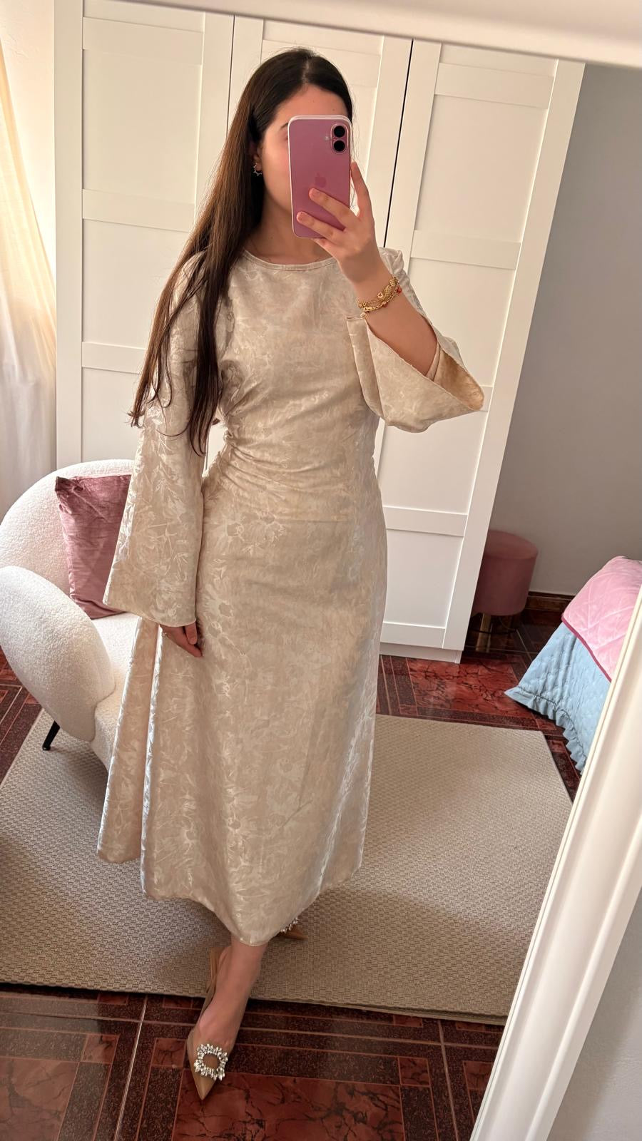Vestido brocado beige